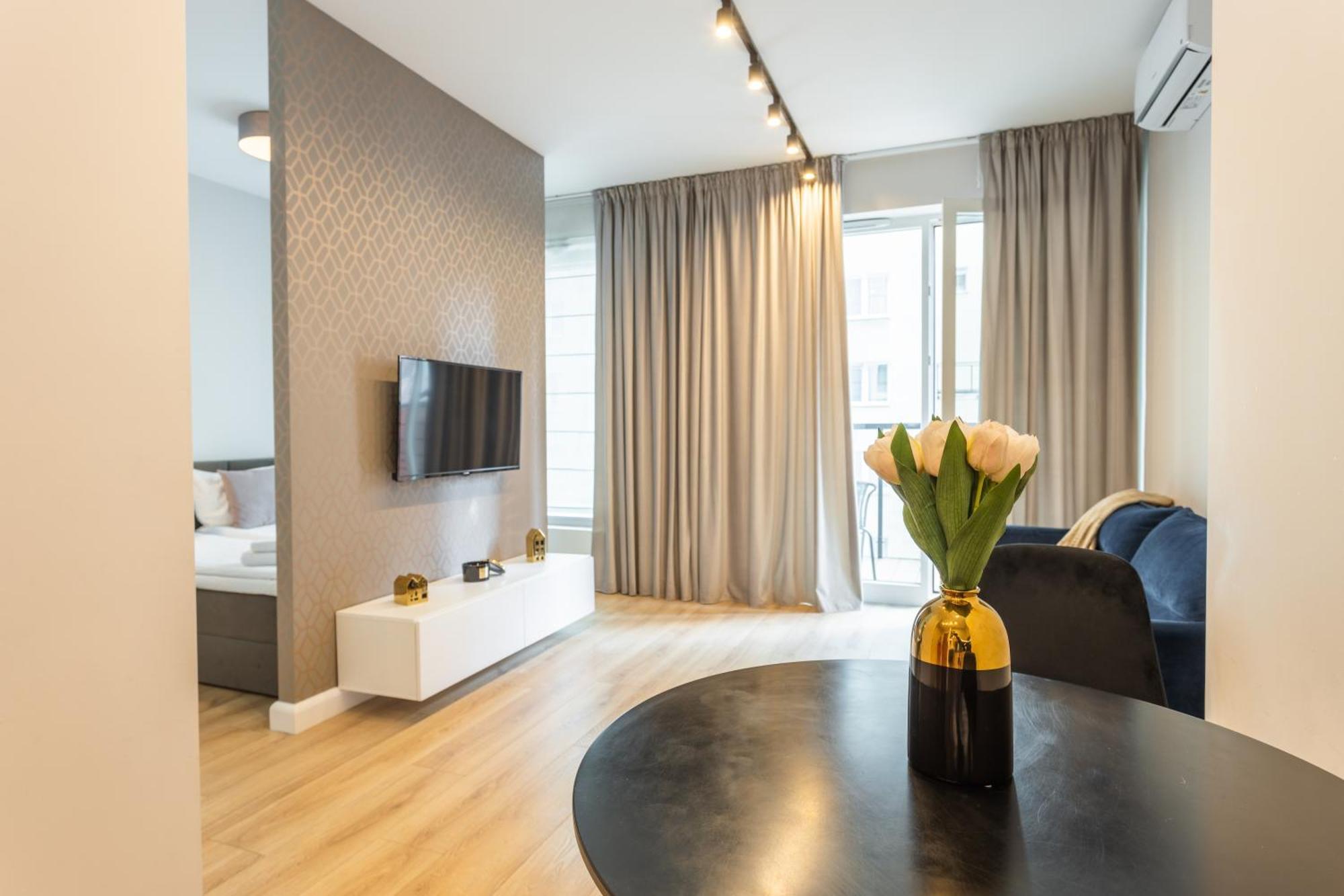 Golden Apartments Warsaw - Luxury Building With Terrace On The Roof - Sienna Str Exterior photo