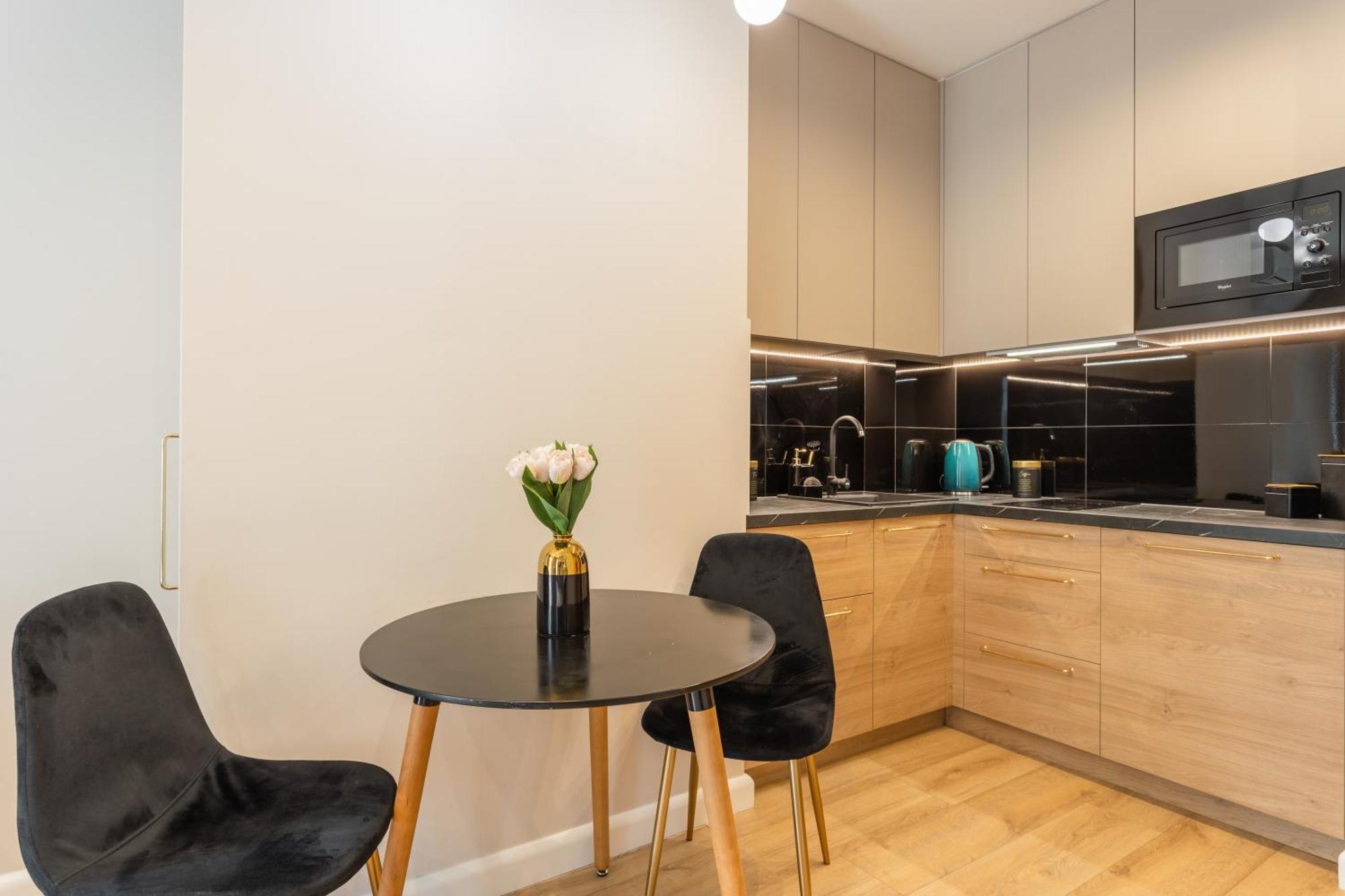 Golden Apartments Warsaw - Luxury Building With Terrace On The Roof - Sienna Str Exterior photo