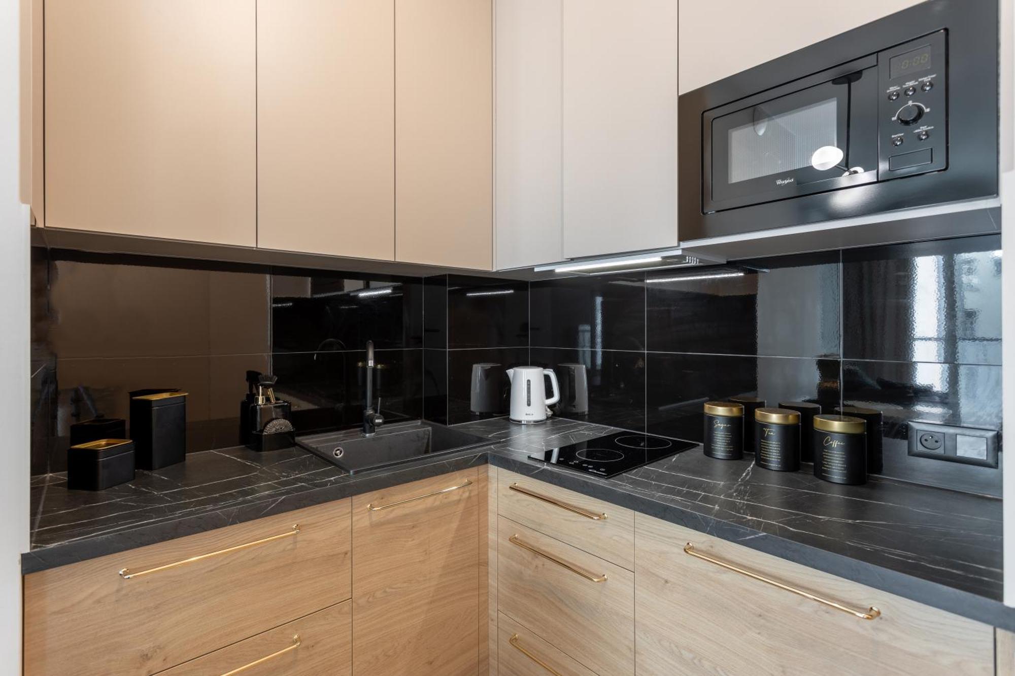 Golden Apartments Warsaw - Luxury Building With Terrace On The Roof - Sienna Str Exterior photo